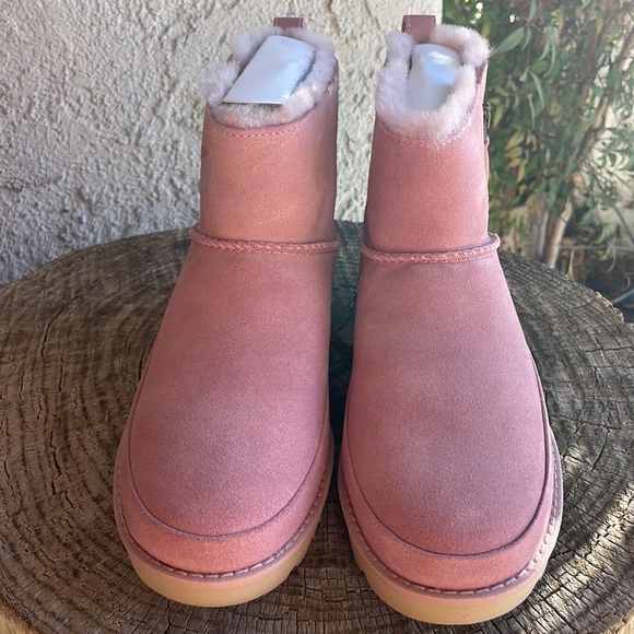 UGG Pink Classic Zip Mini Boot - Picture 4 of 5